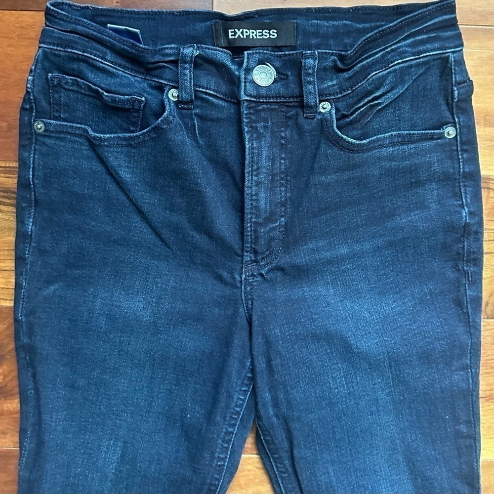 Express High Rise Denim Legging - Picture 3 of 9